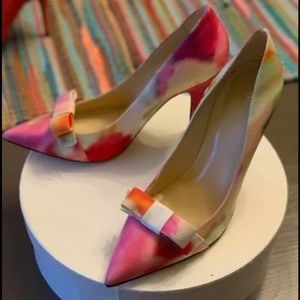 Kate Spade Pumps, size 7.5, worn only once.